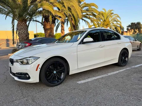 2017 BMW 330i xDrive Sedan