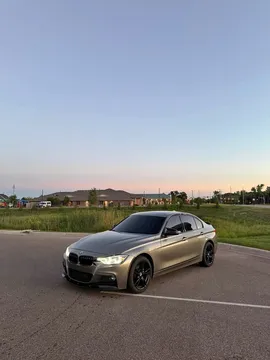 2017 BMW 3 Series 330i xDrive Sedan 4D