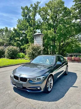 2017 BMW 3 Series 330i xDrive Sedan 4D