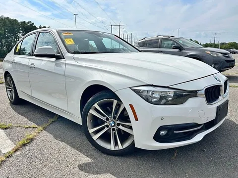 2017 BMW 3 Series 330i xDrive Sedan