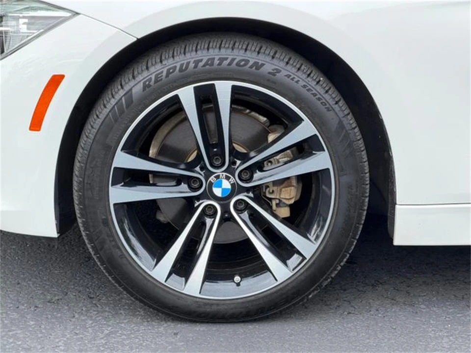 2017 BMW F30 3 Series Sedan - Image 14 of 31