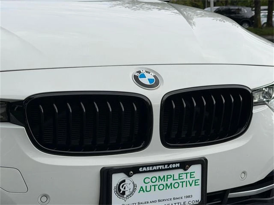 2017 BMW F30 3 Series Sedan - Image 11 of 31