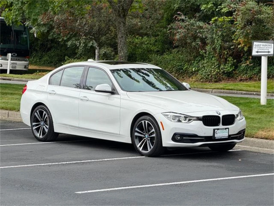 2017 BMW F30 3 Series Sedan - Image 8 of 31