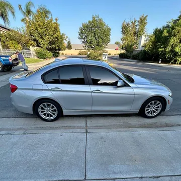 2017 BMW 3 Series 320i Sedan