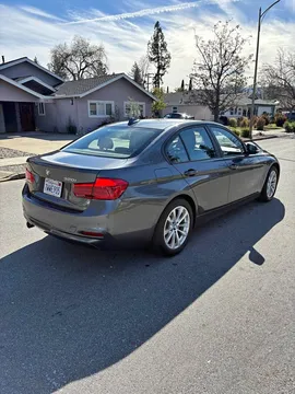 2017 BMW 320i Sedan