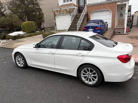 2017 BMW 3 Series 320i xDrive Sedan