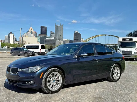 2017 BMW 3 Series 320i xDrive Sedan