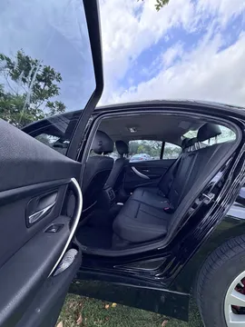 2017 BMW 3 Series 320i xDrive Sedan