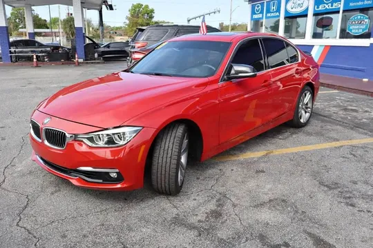 2017 BMW 3 Series 330i Sedan