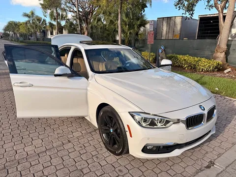 2017 BMW 3 Series 330i xDrive Sedan