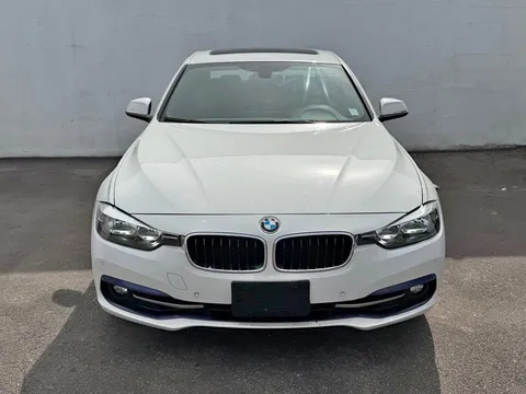 2017 BMW 3 Series 330i xDrive Sedan