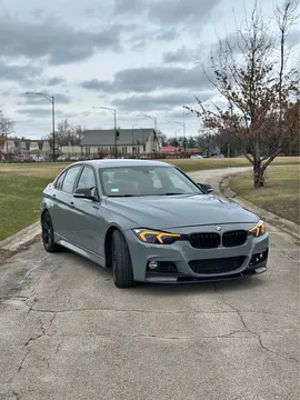 2017 BMW 3 Series 330xi AWD Sedan