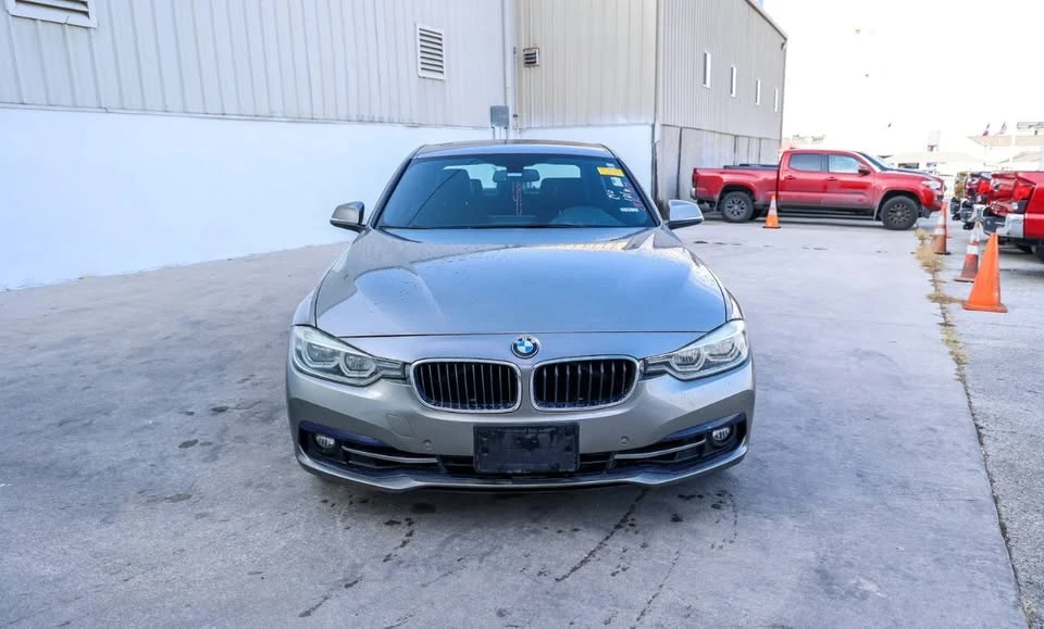 2017 BMW - Image 2 of 6