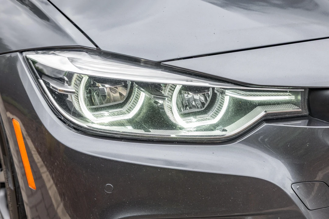 2017 BMW F31 3 Series Touring - Image 14 of 31