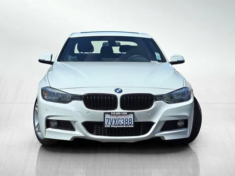 2017 BMW 330i Sedan