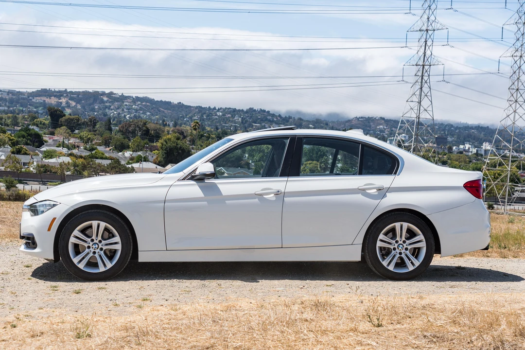 2017 BMW F30 3 Series Sedan - Image 3 of 31