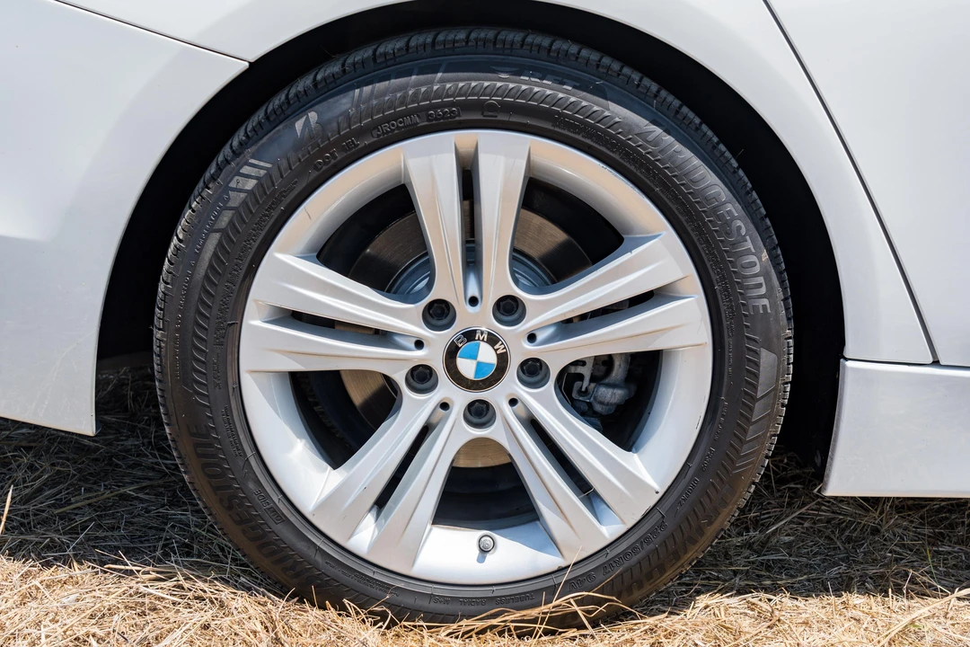 2017 BMW F30 3 Series Sedan - Image 23 of 31