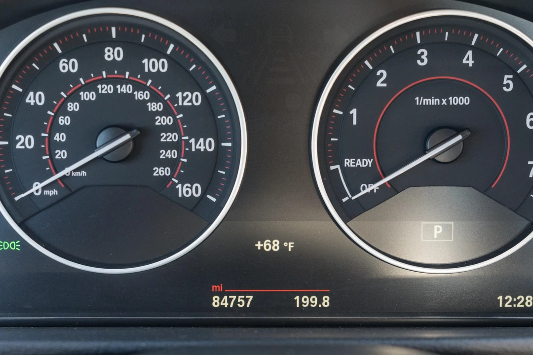 2017 BMW F30 3 Series Sedan - Image 28 of 31