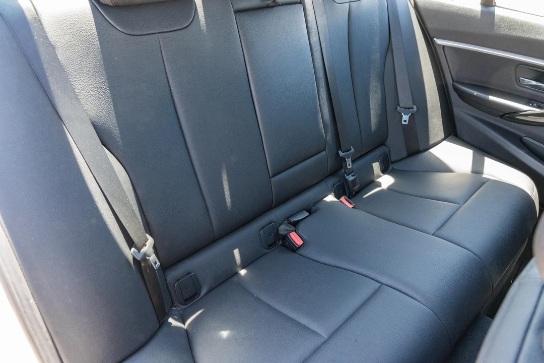 2017 BMW F30 3 Series Sedan - Image 27 of 31