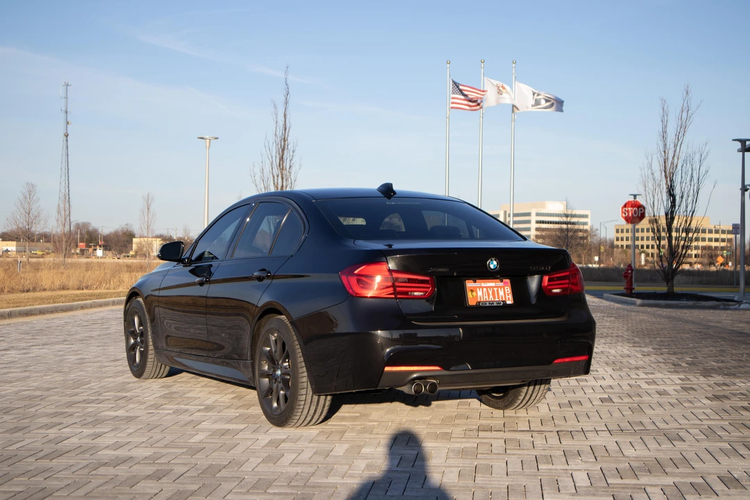 2017 BMW F30 3 Series Sedan - Image 24 of 31