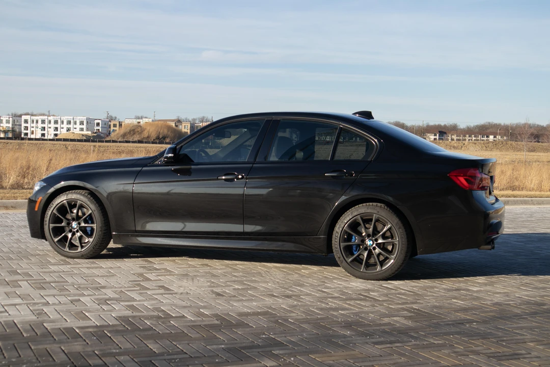 2017 BMW F30 3 Series Sedan - Image 18 of 31