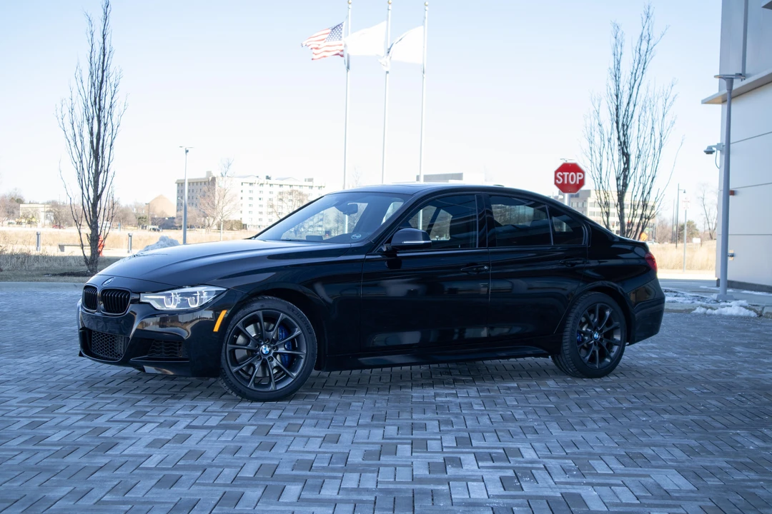 2017 BMW F30 3 Series Sedan - Image 15 of 31