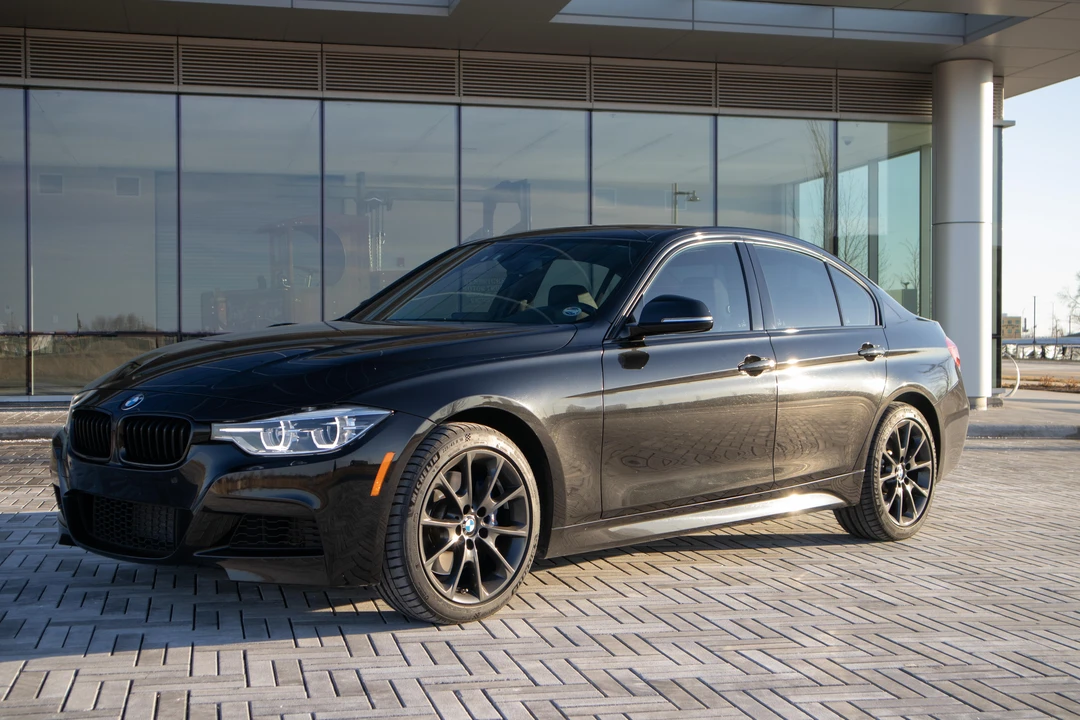 2017 BMW F30 3 Series Sedan - Image 11 of 31