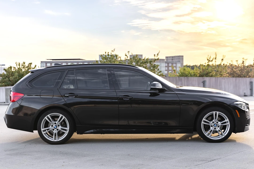 2017 BMW F31 3 Series Touring - Image 9 of 31