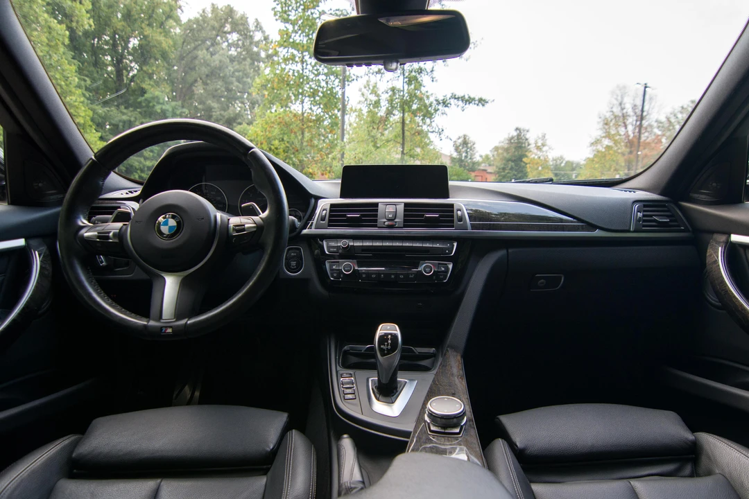 2017 BMW F31 3 Series Touring - Image 30 of 31