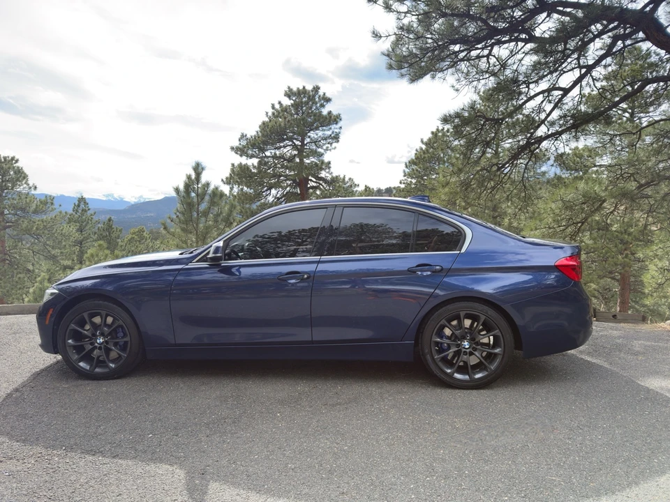 2017 BMW F30 335i & 340i Sedan - Image 14 of 31