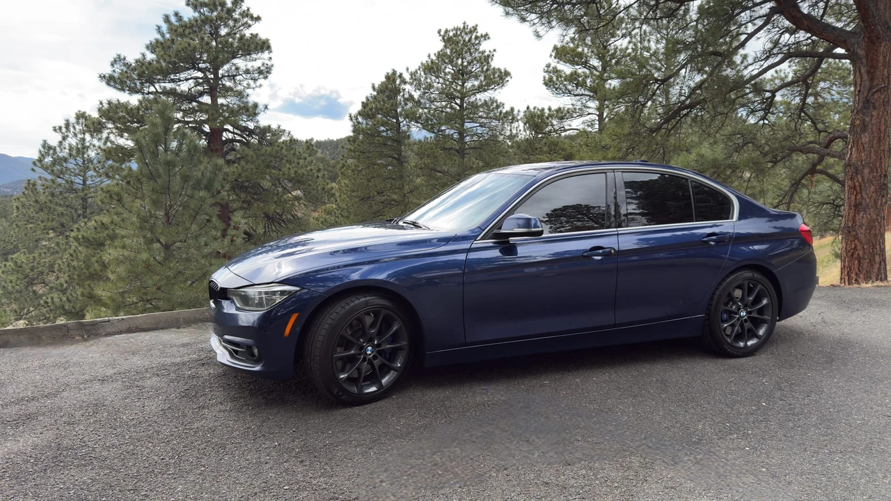 2017 BMW F30 335i & 340i Sedan - Image 15 of 31