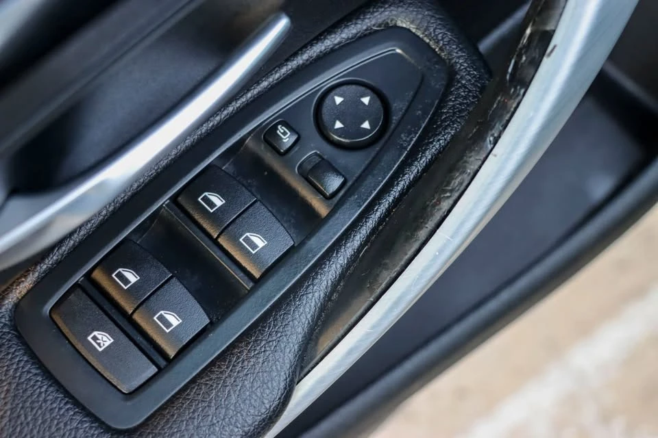 2017 BMW 4 Series - Image 14 of 20