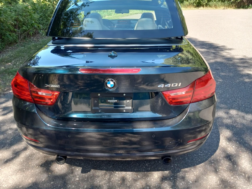 2017 BMW F33 435i & 440i Convertible - Image 19 of 31