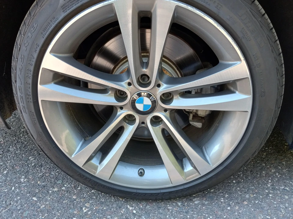 2017 BMW F33 435i & 440i Convertible - Image 28 of 31