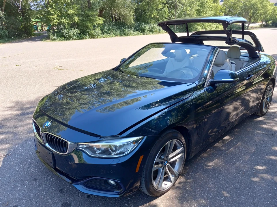 2017 BMW F33 435i & 440i Convertible - Image 17 of 31