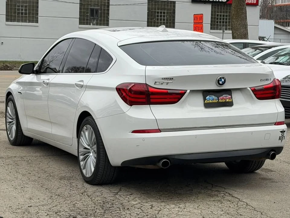 2017 BMW 5 Series - Image 5 of 17