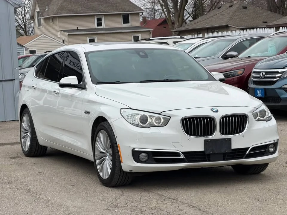 2017 BMW 5 Series - Image 2 of 17