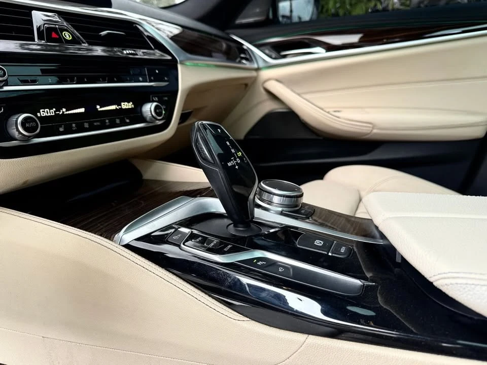 2017 BMW G30 5 Series Sedan - Image 19 of 20