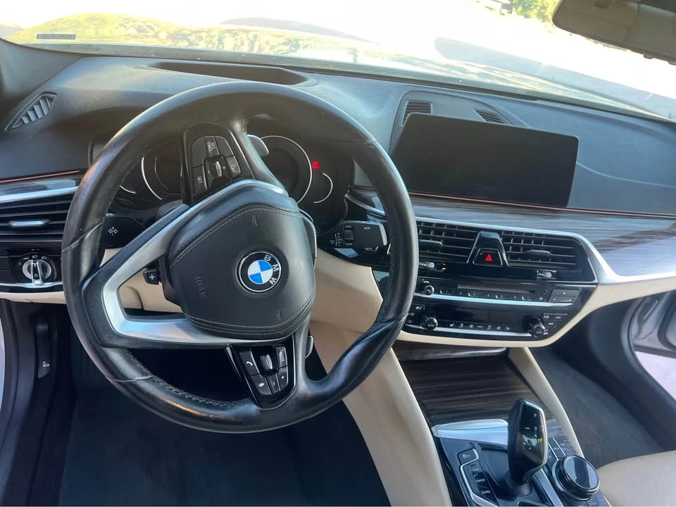 2017 BMW G30 5 Series Sedan - Image 4 of 8