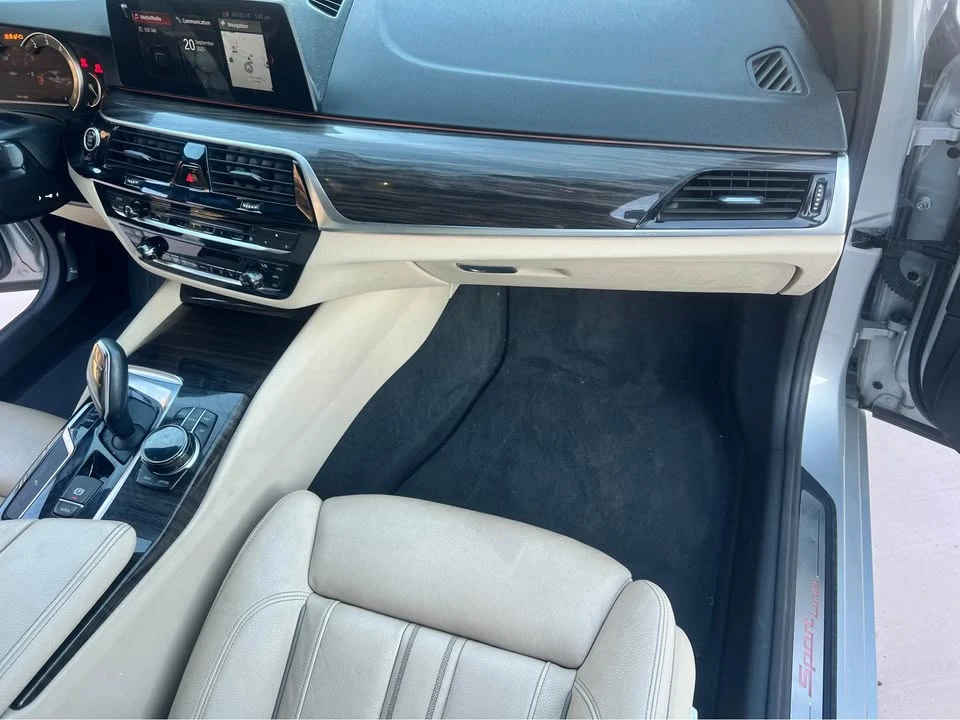 2017 BMW G30 5 Series Sedan - Image 5 of 8