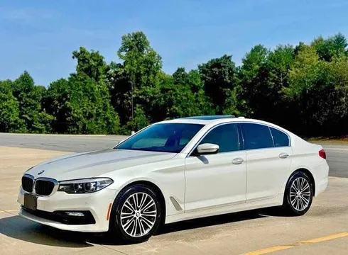 2017 BMW 5 Series 530i Sedan 4D