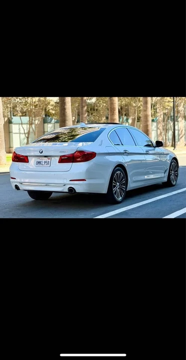 2017 BMW 5 Series - Image 5 of 10