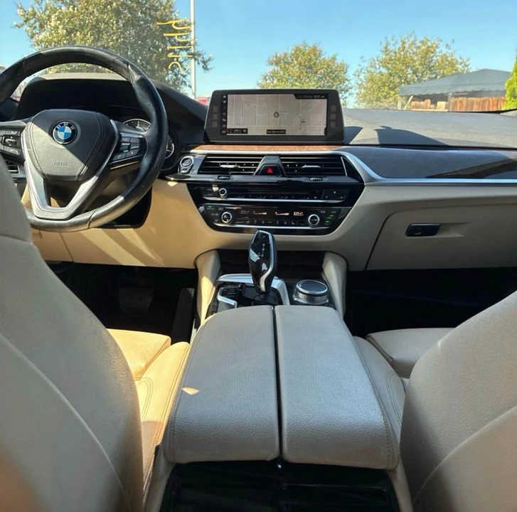 2017 BMW G30 5 Series Sedan - Image 14 of 20