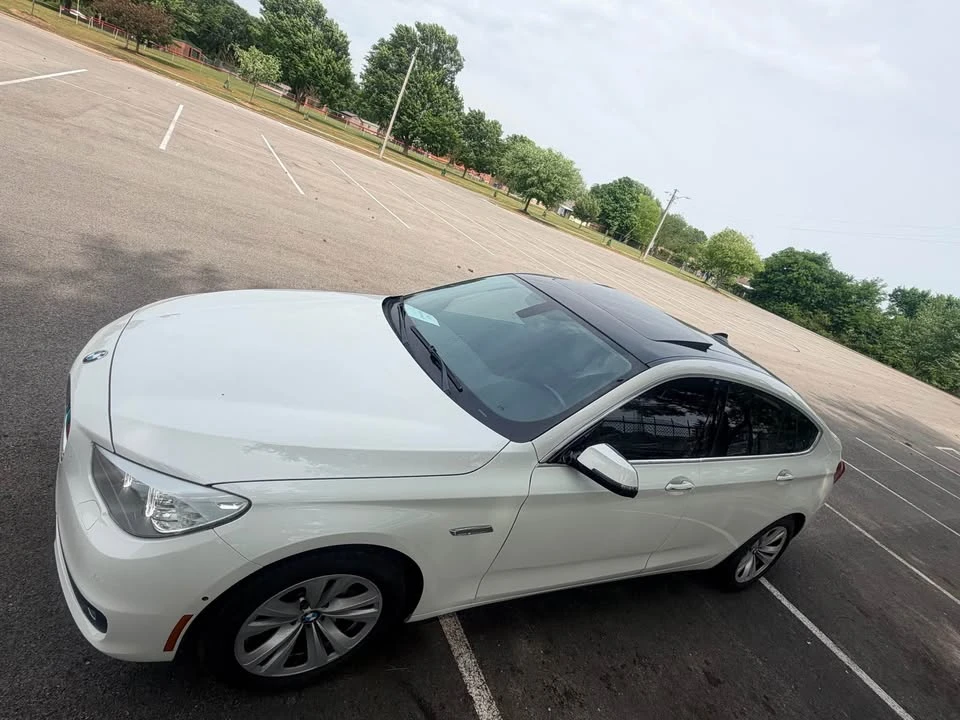 2017 BMW 5 Series - Image 7 of 18