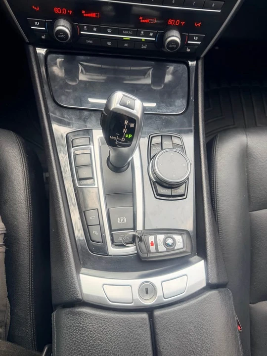 2017 BMW 5 Series - Image 15 of 18