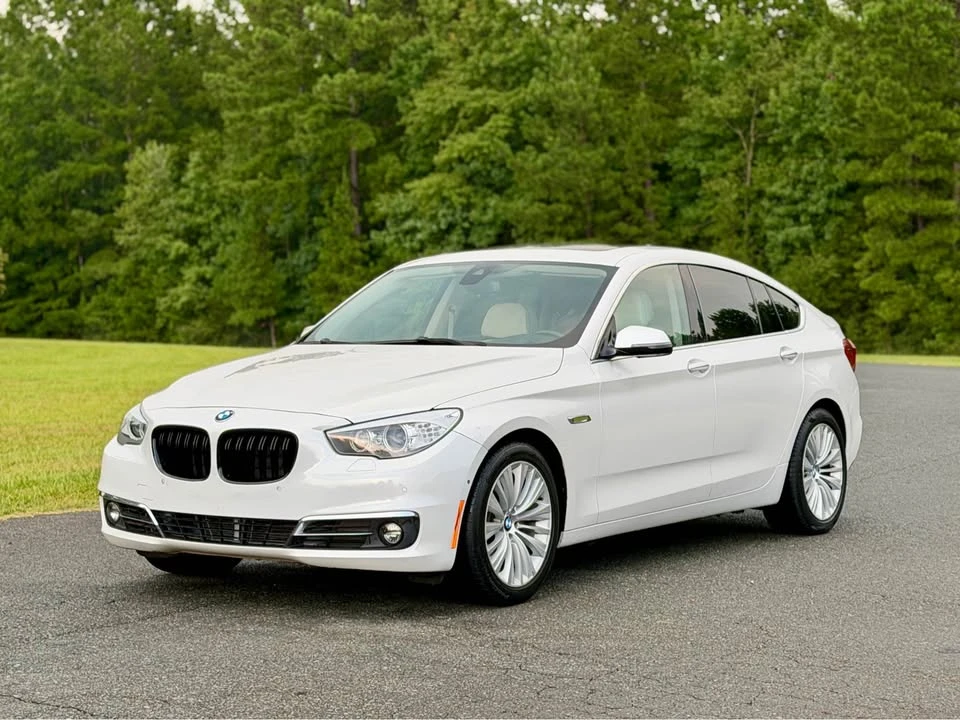 2017 BMW 5 Series - Image 9 of 19