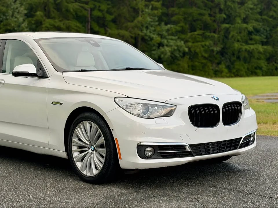 2017 BMW 5 Series - Image 3 of 19