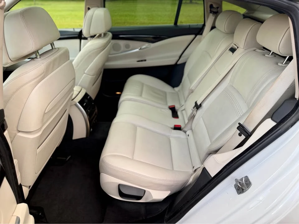 2017 BMW 5 Series - Image 18 of 19