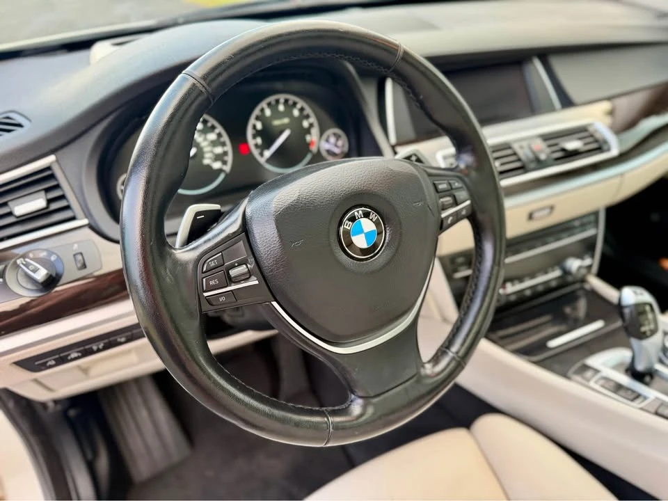 2017 BMW 5 Series - Image 16 of 19