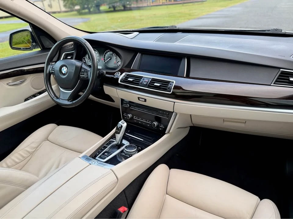 2017 BMW 5 Series - Image 13 of 19